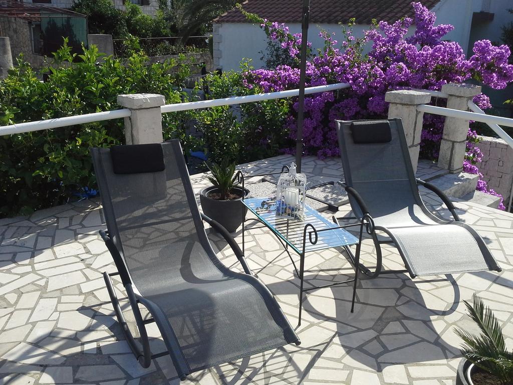 Villa Sarah Supetar Εξωτερικό φωτογραφία